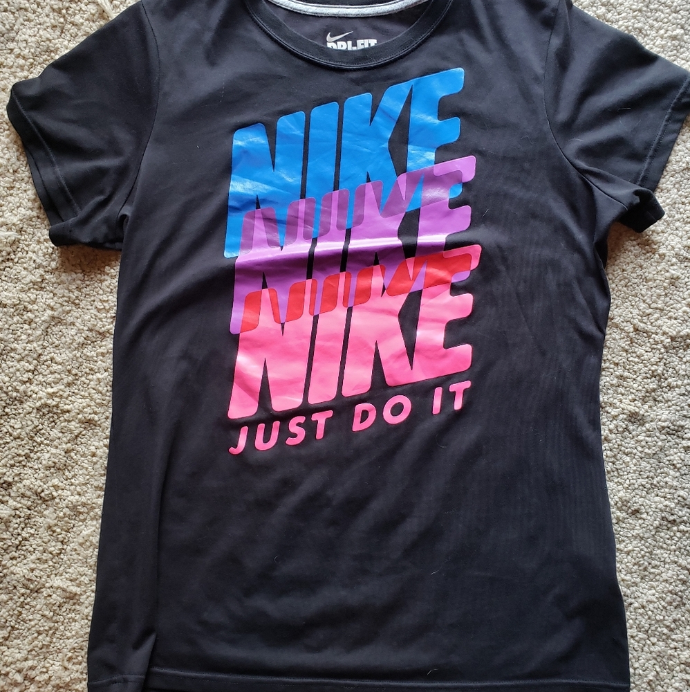 NIKE Dri-fit slim fit tee